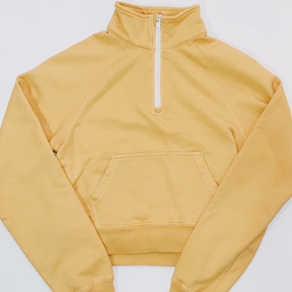 brandy melville cropped sweatshirt